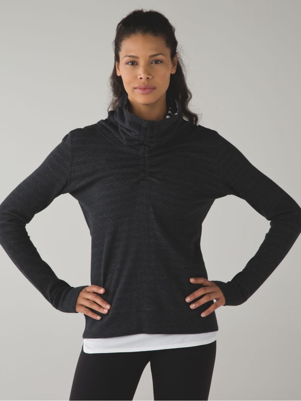 lululemon athletica in a cinch long sleeve tee